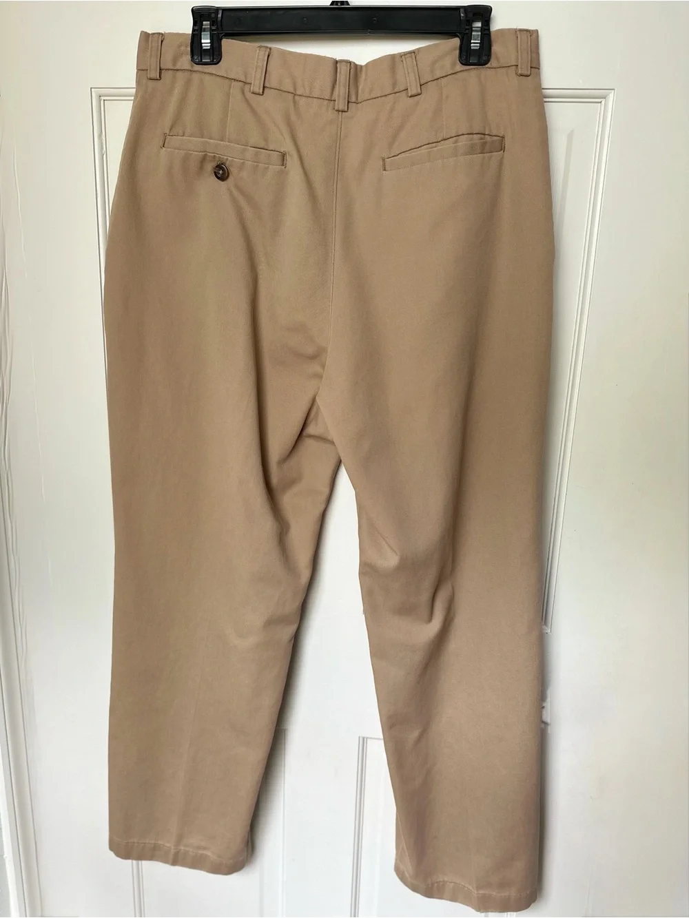 Haggar Men’s Khaki Dress Pants 34x30 Classic Flat Front Business Casual Chinos